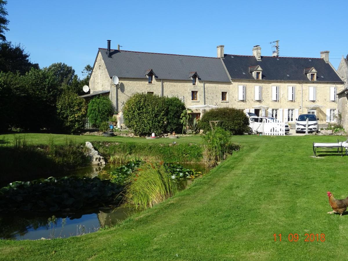 La Ferme Aux Chats Formigny Экстерьер фото